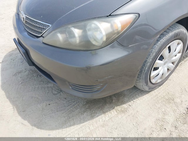 12601626 :رقم المزاد ، 4T1BE32K75U512151 vin ، 2005 Toyota Camry Le/xle/se مزاد بيع