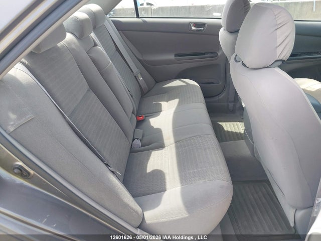 12601626 :رقم المزاد ، 4T1BE32K75U512151 vin ، 2005 Toyota Camry Le/xle/se مزاد بيع
