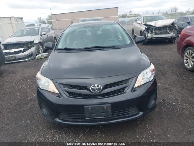 2013 Toyota Corolla Ce მანქანა იყიდება აუქციონზე, vin: 2T1BU4EEXDC005808, აუქციონის ნომერი: 12601669