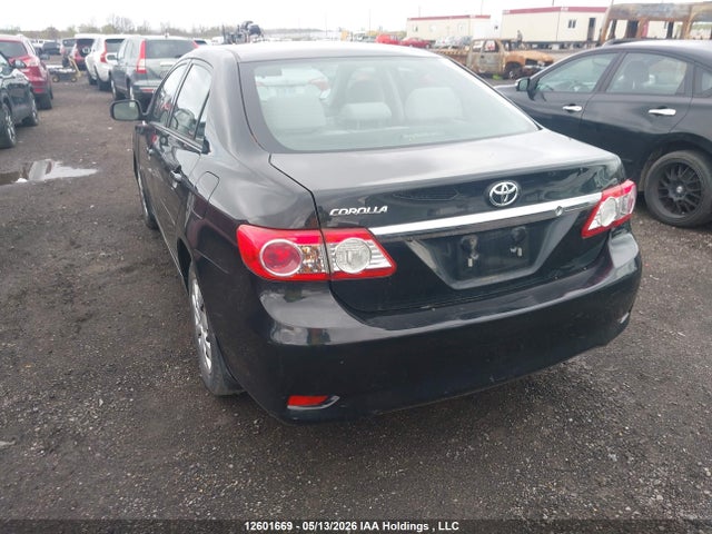 2013 Toyota Corolla Ce მანქანა იყიდება აუქციონზე, vin: 2T1BU4EEXDC005808, აუქციონის ნომერი: 12601669
