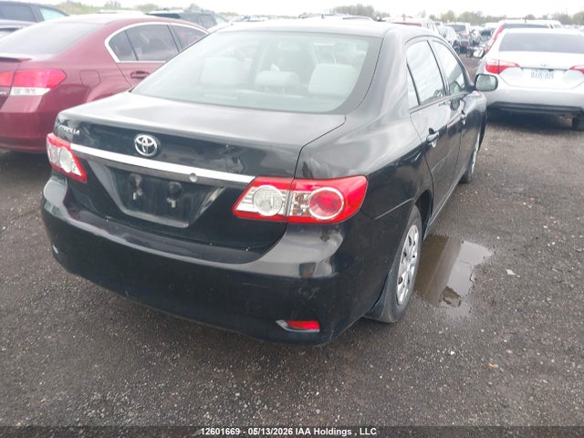 2013 Toyota Corolla Ce მანქანა იყიდება აუქციონზე, vin: 2T1BU4EEXDC005808, აუქციონის ნომერი: 12601669