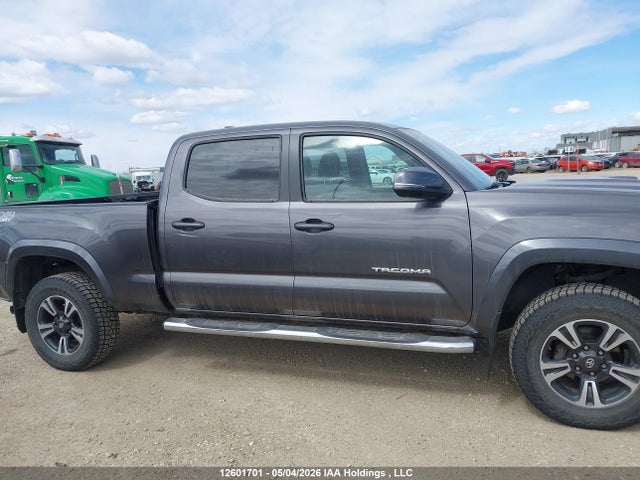 Aukcja sprzedaży 2017 Toyota Tacoma Trd Off Road/trd Sport, vin: 5TFDZ5BN4HX026729, numer aukcji: 12601701