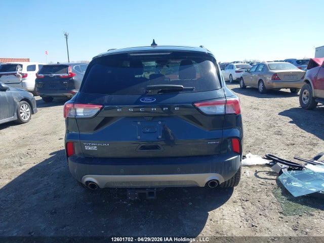 1FMCU9DZ4NUA21816 Ford Escape Titanium Hybrid