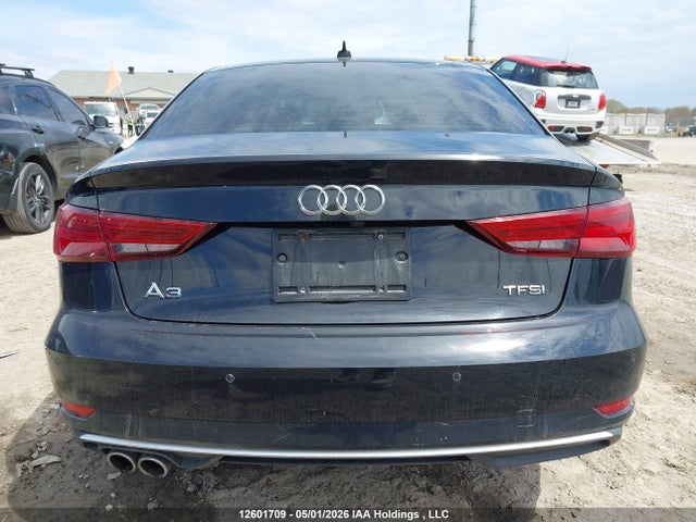 2018 Audi A3 2.0t Komfort მანქანა იყიდება აუქციონზე, vin: WAUAUGFF4J1086922, აუქციონის ნომერი: 12601709