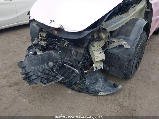 12601727 :رقم المزاد ، LRWYGDEE2PC137229 vin ، 2023 Tesla Model Y Long Range مزاد بيع