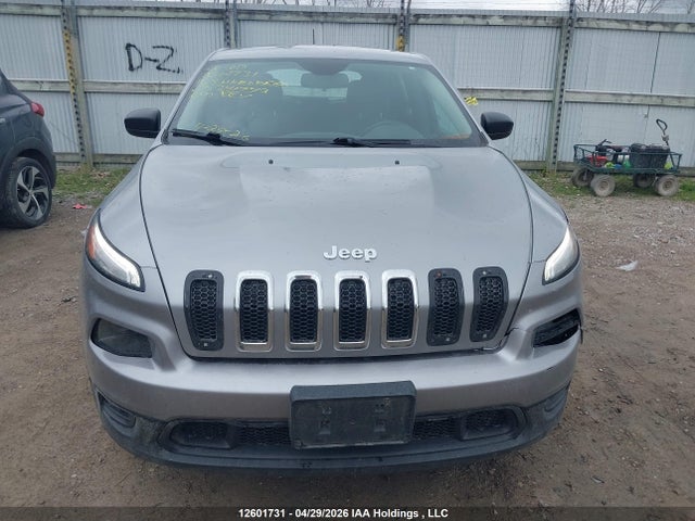 1C4PJMAB3GW341743 Jeep Cherokee Sport