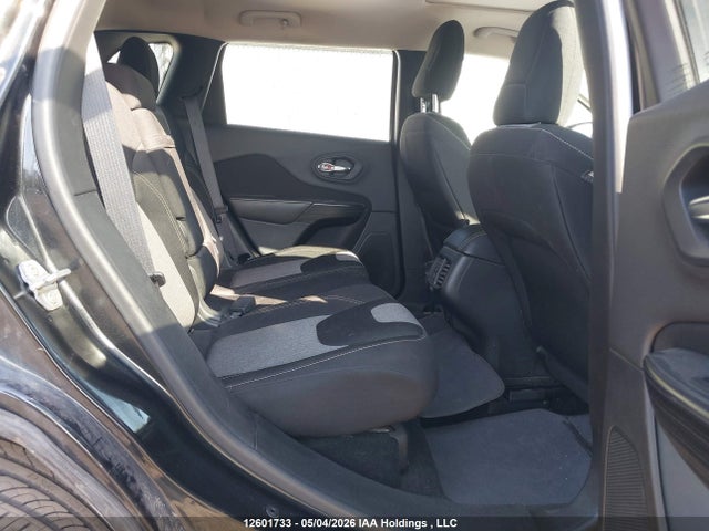 Продаж на аукціоні авто 2014 Jeep Cherokee Latitude, vin: 1C4PJLCS1EW102132, номер лоту: 12601733