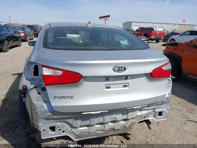 KNAFX4A61G5511677 KIA FORTE LX