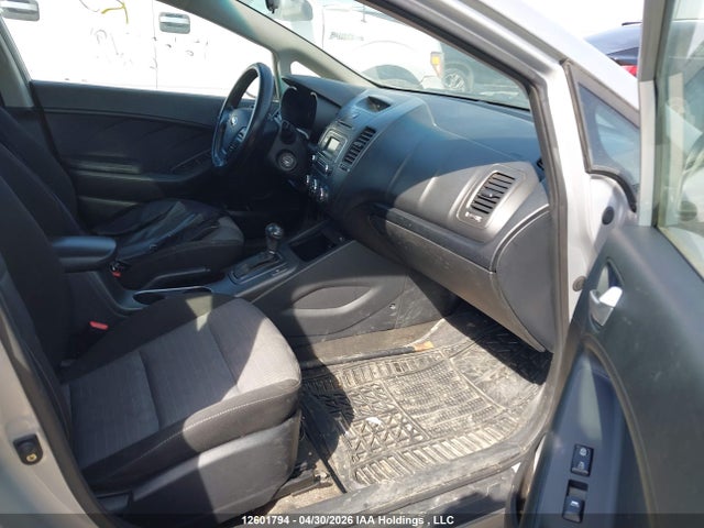 KNAFX4A61G5511677 KIA FORTE LX