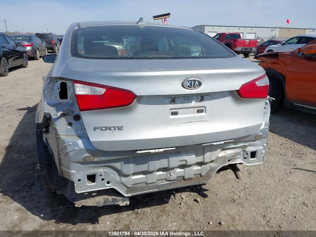 KNAFX4A61G5511677 KIA FORTE LX