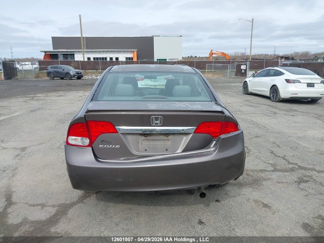 12601807 :رقم المزاد ، 2HGFA1F46BH012967 vin ، 2011 Honda Civic Dx-g مزاد بيع