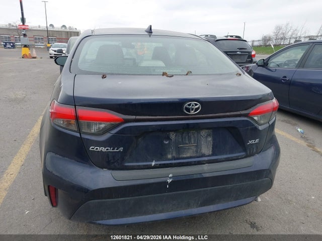 12601821 :رقم المزاد ، 5YFBPMBEXNP369952 vin ، 2022 Toyota Corolla مزاد بيع
