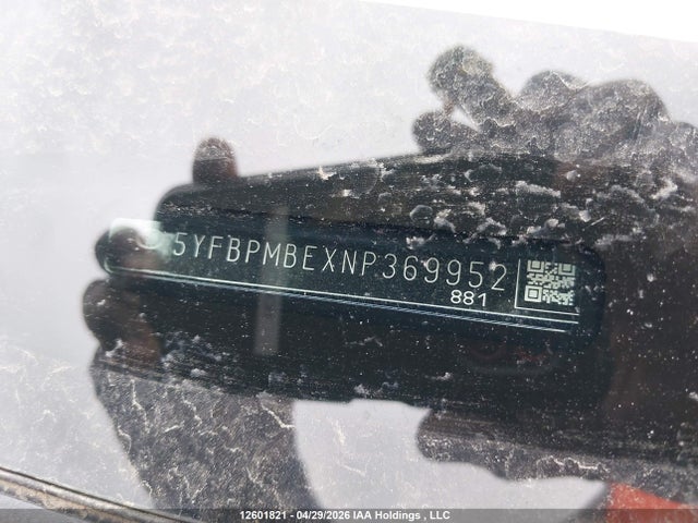 12601821 :رقم المزاد ، 5YFBPMBEXNP369952 vin ، 2022 Toyota Corolla مزاد بيع