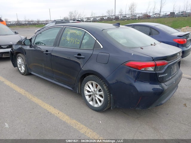 12601821 :رقم المزاد ، 5YFBPMBEXNP369952 vin ، 2022 Toyota Corolla مزاد بيع