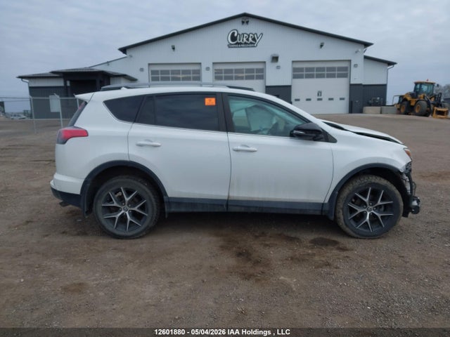 12601880 :رقم المزاد ، 2T3JFREV2HW571640 vin ، 2017 Toyota Rav4 Se مزاد بيع