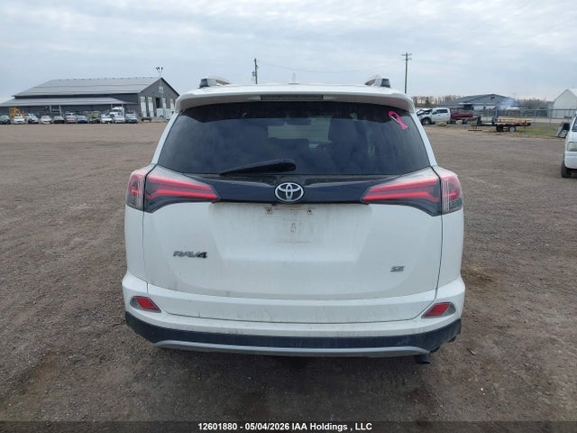 12601880 :رقم المزاد ، 2T3JFREV2HW571640 vin ، 2017 Toyota Rav4 Se مزاد بيع