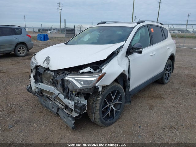 12601880 :رقم المزاد ، 2T3JFREV2HW571640 vin ، 2017 Toyota Rav4 Se مزاد بيع