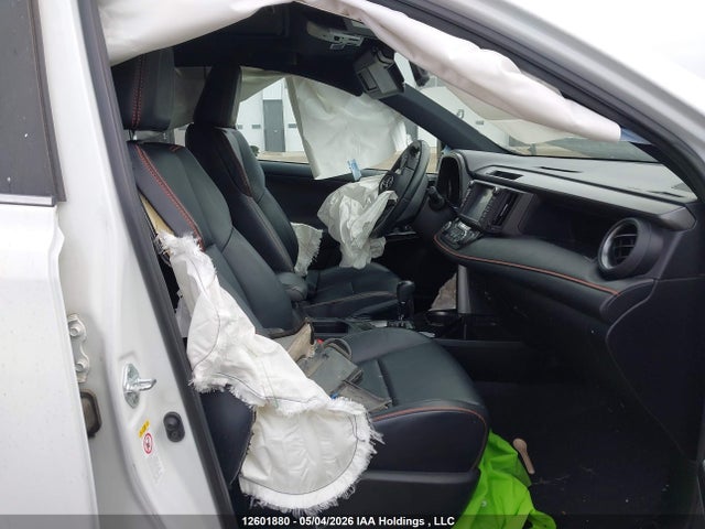 12601880 :رقم المزاد ، 2T3JFREV2HW571640 vin ، 2017 Toyota Rav4 Se مزاد بيع