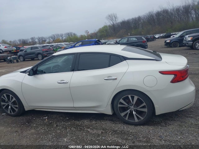 Продажа на аукционе авто 2017 Nissan Maxima 3.5s/sv/sl/sr/plat, vin: 1N4AA6AP6HC402783, номер лота: 12601882
