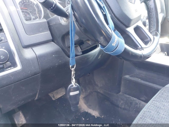 12593136 :رقم المزاد ، 1C6RR7LT9HS766635 vin ، 2017 Ram 1500 Slt مزاد بيع