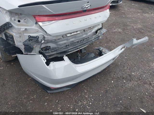 12601921 :رقم المزاد ، KMHLM4AG0NU333377 vin ، 2022 Hyundai Elantra Preferred Ivt With Sun And Tech Package مزاد بيع