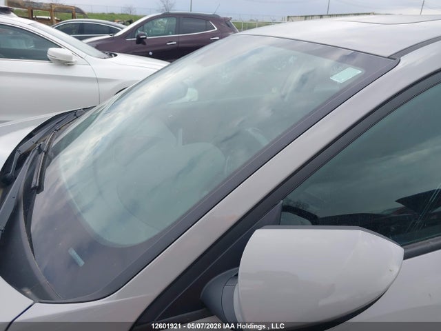 12601921 :رقم المزاد ، KMHLM4AG0NU333377 vin ، 2022 Hyundai Elantra Preferred Ivt With Sun And Tech Package مزاد بيع