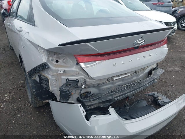 12601921 :رقم المزاد ، KMHLM4AG0NU333377 vin ، 2022 Hyundai Elantra Preferred Ivt With Sun And Tech Package مزاد بيع
