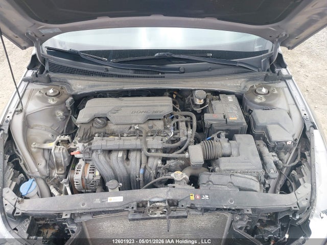 KMHLM4AG5PU381976 Hyundai Elantra Preferred Ivt