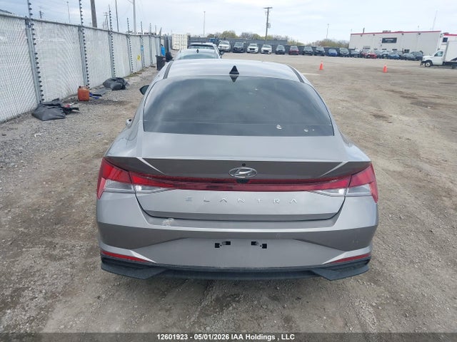 KMHLM4AG5PU381976 Hyundai Elantra Preferred Ivt