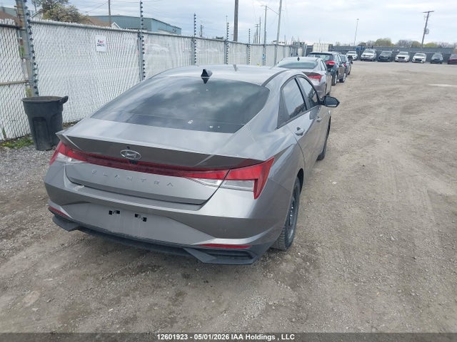 KMHLM4AG5PU381976 Hyundai Elantra Preferred Ivt