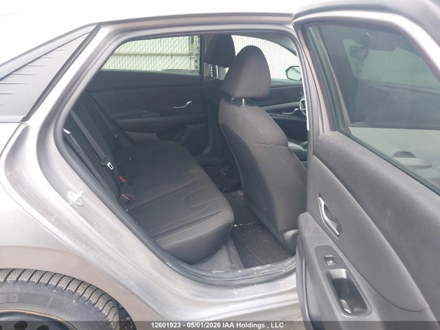 KMHLM4AG5PU381976 Hyundai Elantra Preferred Ivt
