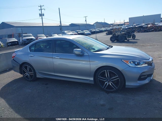 Продажа на аукционе авто 2017 Honda Accord Sport, vin: 1HGCR2F66HA806300, номер лота: 12601928