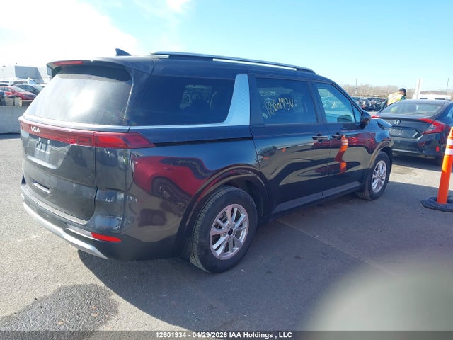 2024 Kia Carnival Lx მანქანა იყიდება აუქციონზე, vin: KNDNB5H39R6399884, აუქციონის ნომერი: 12601934