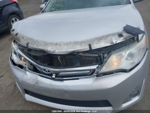 12601945 :رقم المزاد ، 4T1BK1FK8CU516231 vin ، 2012 Toyota Camry مزاد بيع