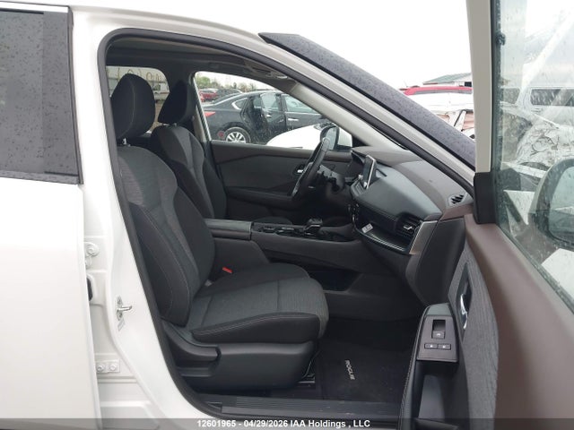 Продаж на аукціоні авто 2021 Nissan Rogue Sv, vin: 5N1AT3BB7MC745162, номер лоту: 12601965