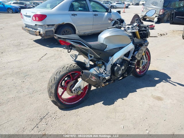 ZD4TYU000GS000242 Aprilia Tuono V4 1100 Rr