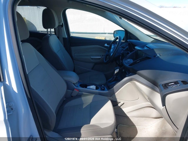 2014 Ford Escape Se მანქანა იყიდება აუქციონზე, vin: 1FMCU9G90EUE16636, აუქციონის ნომერი: 12601974