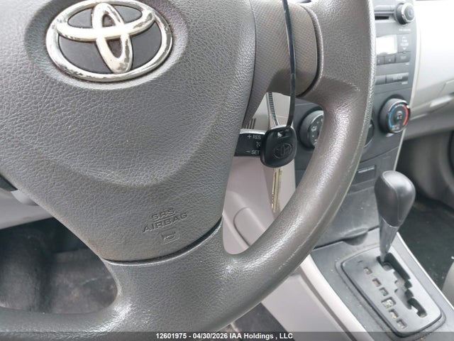 2010 Toyota Corolla Ce მანქანა იყიდება აუქციონზე, vin: 2T1BU4EE7AC332808, აუქციონის ნომერი: 12601975