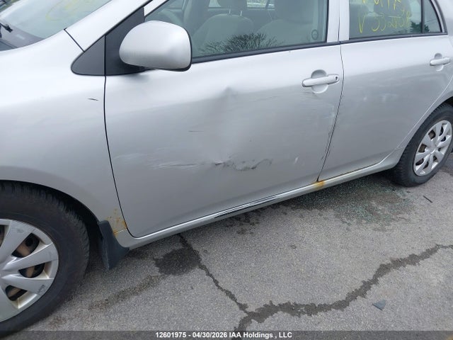 2010 Toyota Corolla Ce მანქანა იყიდება აუქციონზე, vin: 2T1BU4EE7AC332808, აუქციონის ნომერი: 12601975
