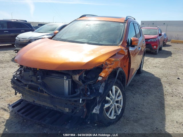 2017 Nissan Rogue Sv/sl მანქანა იყიდება აუქციონზე, vin: 5N1AT2MV2HC873610, აუქციონის ნომერი: 12601984