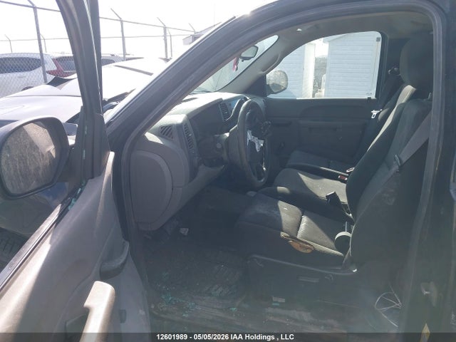 2011 Chevrolet Silverado 1500 Wt მანქანა იყიდება აუქციონზე, vin: 1GCNCREA3BZ291255, აუქციონის ნომერი: 12601989