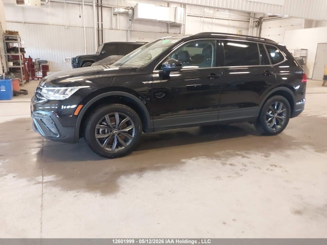 Продажа на аукционе авто 2022 Volkswagen Tiguan Se, vin: 3VV2B7AX9NM175666, номер лота: 12601999