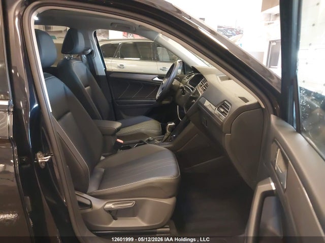 Продажа на аукционе авто 2022 Volkswagen Tiguan Se, vin: 3VV2B7AX9NM175666, номер лота: 12601999