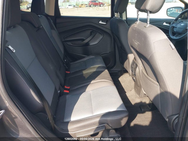 1FMCU9GD1JUD10923 Ford Escape