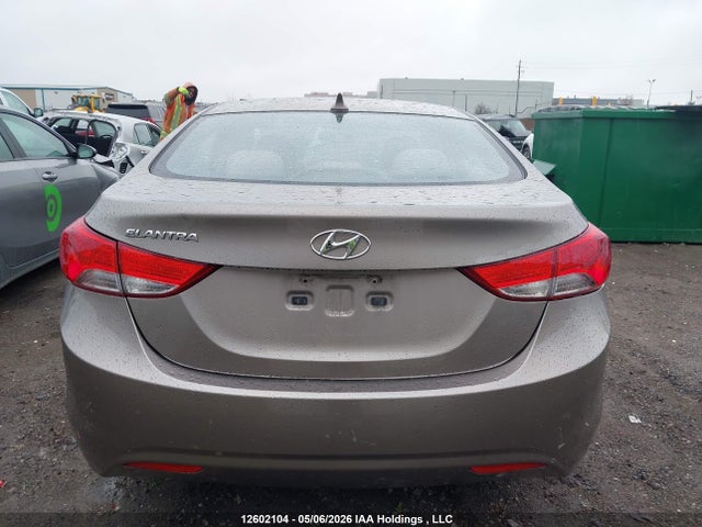 2013 Hyundai Elantra Gls/limited მანქანა იყიდება აუქციონზე, vin: 5NPDH4AE1DH175717, აუქციონის ნომერი: 12602104