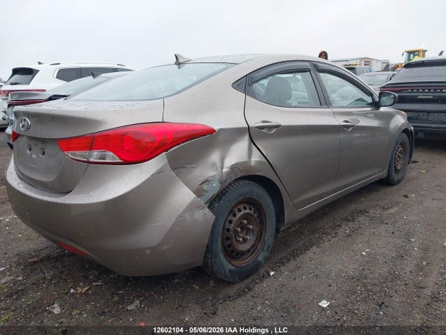 2013 Hyundai Elantra Gls/limited მანქანა იყიდება აუქციონზე, vin: 5NPDH4AE1DH175717, აუქციონის ნომერი: 12602104