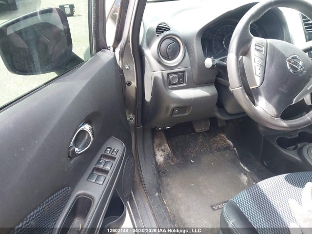 2017 Nissan Versa Note 1.6 S/1.6 Sl/1.6 Sr/1.6 Sv მანქანა იყიდება აუქციონზე, vin: 3N1CE2CP6HL375461, აუქციონის ნომერი: 12602148