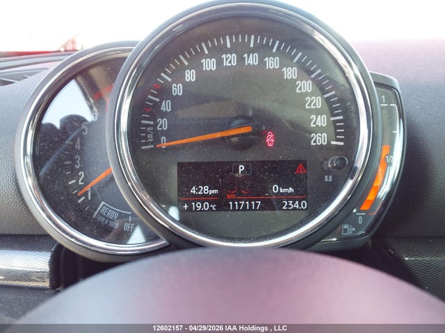 12602157 :رقم المزاد ، WMWLU1C56K2F29913 vin ، 2019 Mini Clubman Cooper مزاد بيع