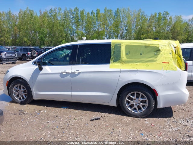 2026 Chrysler Pacifica მანქანა იყიდება აუქციონზე, vin: 2C4RC1ZGXTR173488, აუქციონის ნომერი: 12602164
