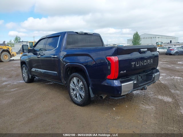 12602180 :رقم المزاد ، 5TFVC5DB1NX009441 vin ، 2022 Toyota Tundra Crewmax Capstone مزاد بيع